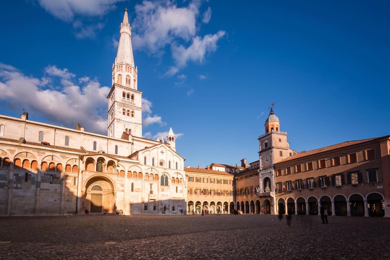 Appartamenti - Moderna - 500M Dal Duomo Modena Zewnętrze zdjęcie